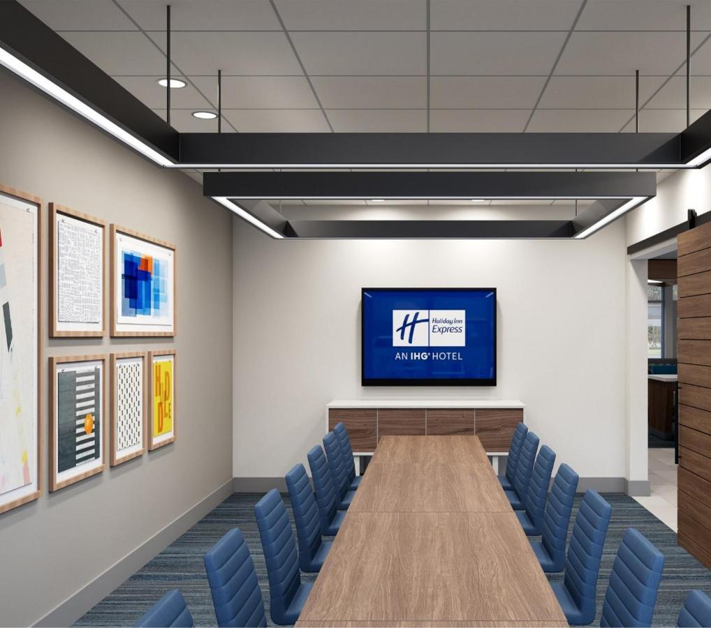 Holiday Inn Express & Suites - Springdale - Fayetteville Area Bagian luar foto