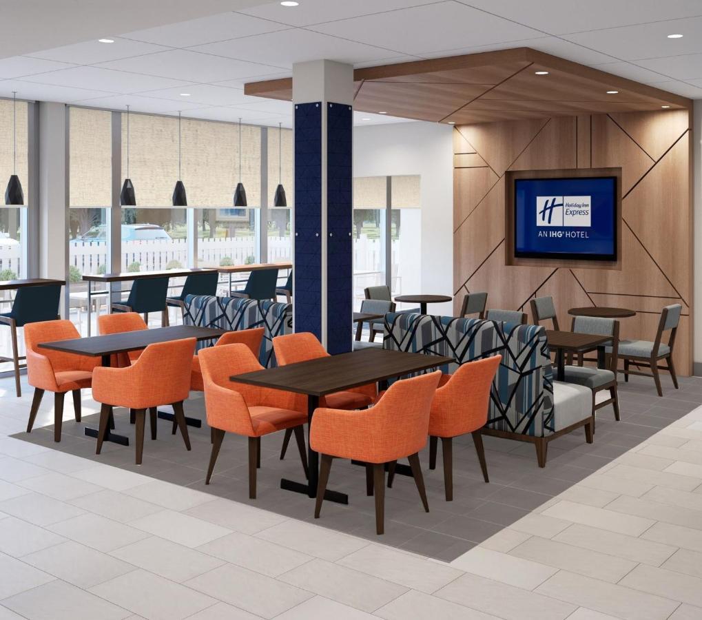 Holiday Inn Express & Suites - Springdale - Fayetteville Area Bagian luar foto