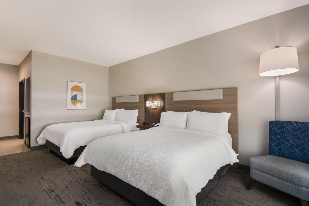 Holiday Inn Express & Suites - Springdale - Fayetteville Area Bagian luar foto