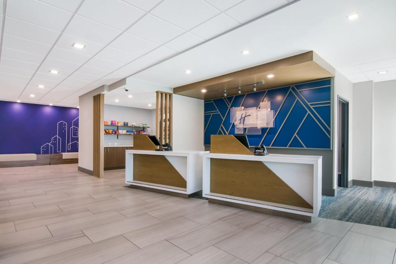 Holiday Inn Express & Suites - Springdale - Fayetteville Area Bagian luar foto