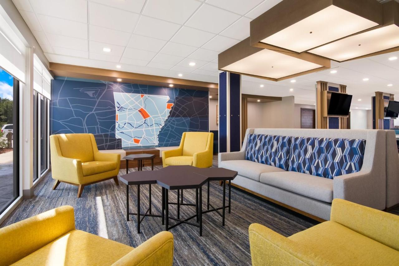 Holiday Inn Express & Suites - Springdale - Fayetteville Area Bagian luar foto