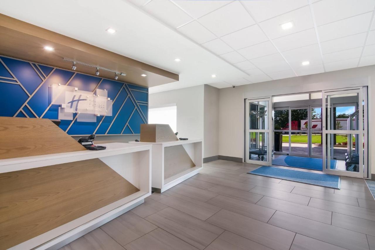 Holiday Inn Express & Suites - Springdale - Fayetteville Area Bagian luar foto