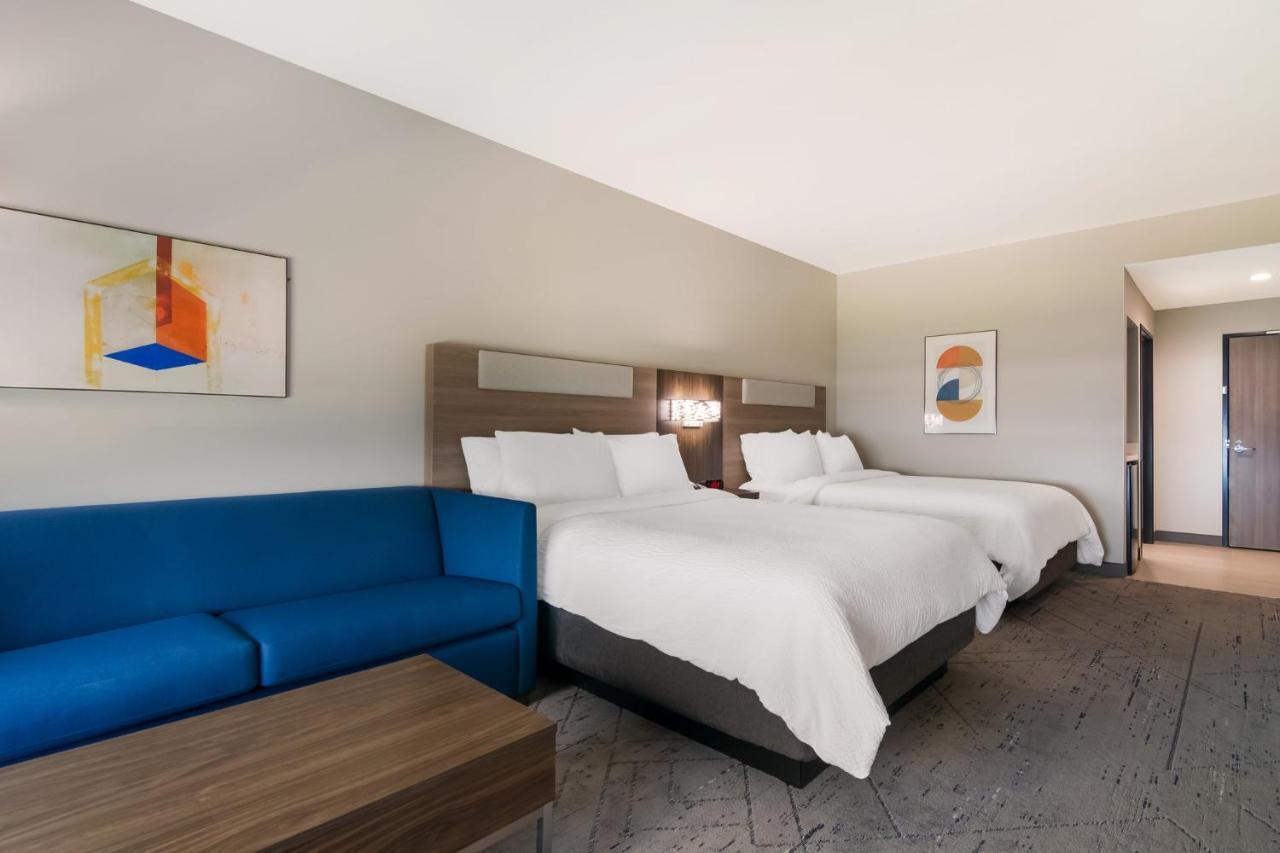 Holiday Inn Express & Suites - Springdale - Fayetteville Area Bagian luar foto