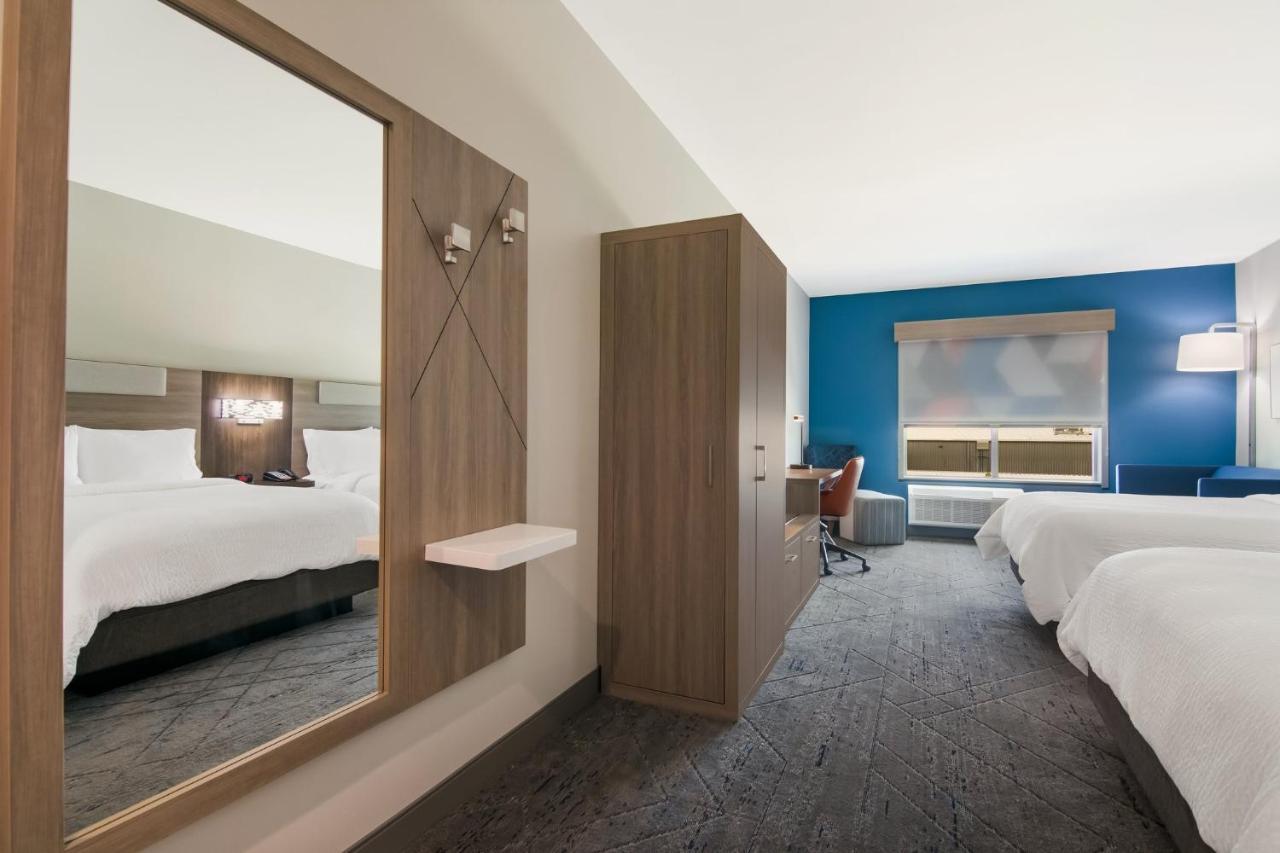 Holiday Inn Express & Suites - Springdale - Fayetteville Area Bagian luar foto